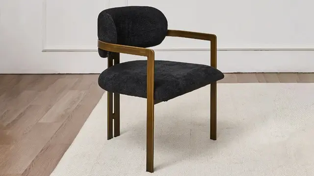 Хімчистка стільця — наша команда за роботою